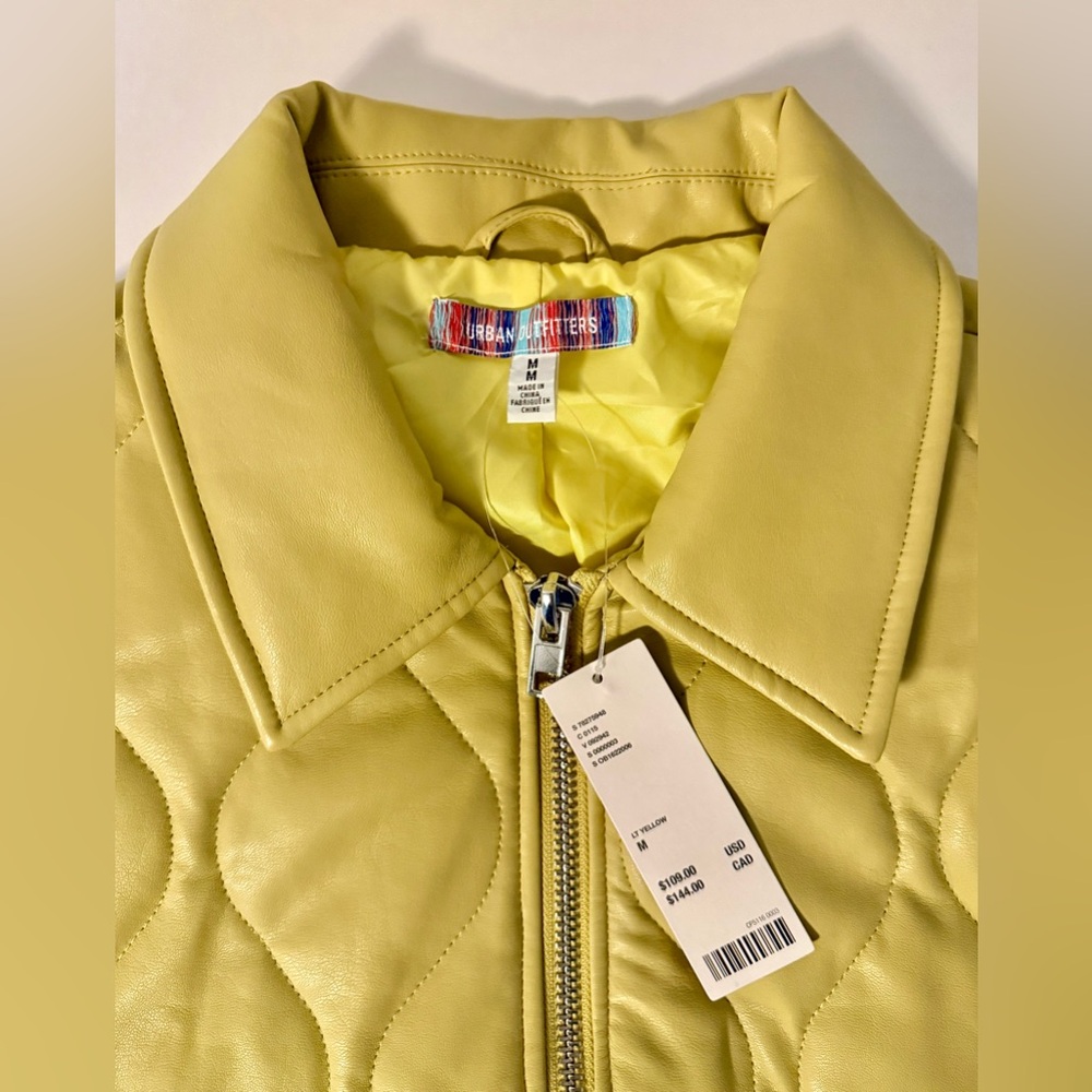 Urban Outfitters Vest Medium Yellow Faux Leather Liner Quilted Full Zip (0040)A4 - Picture 3 of 9